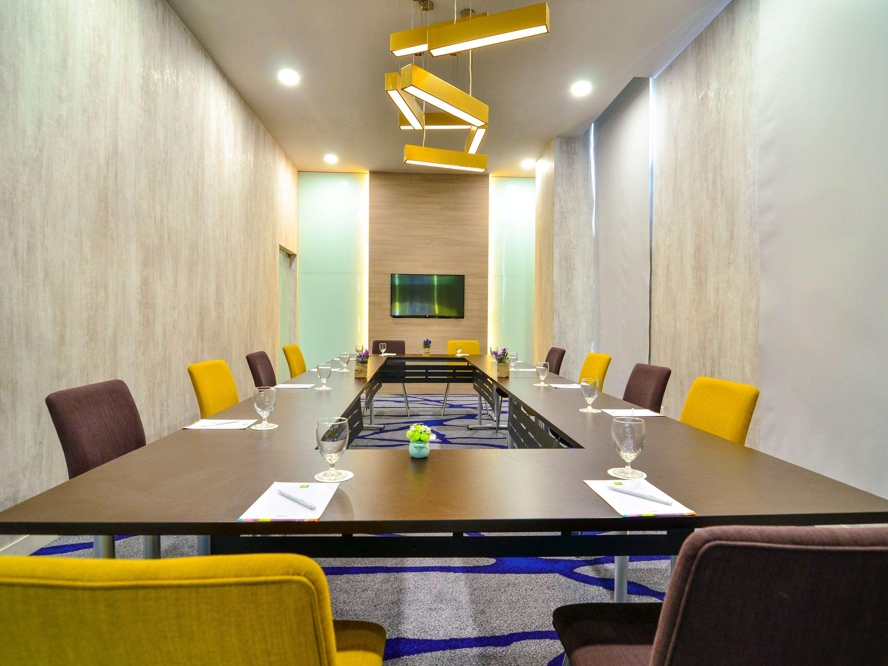 Hotel Ibis Styles Kuala Lumpur Sri Damansara Petaling Jaya Zewnętrze zdjęcie