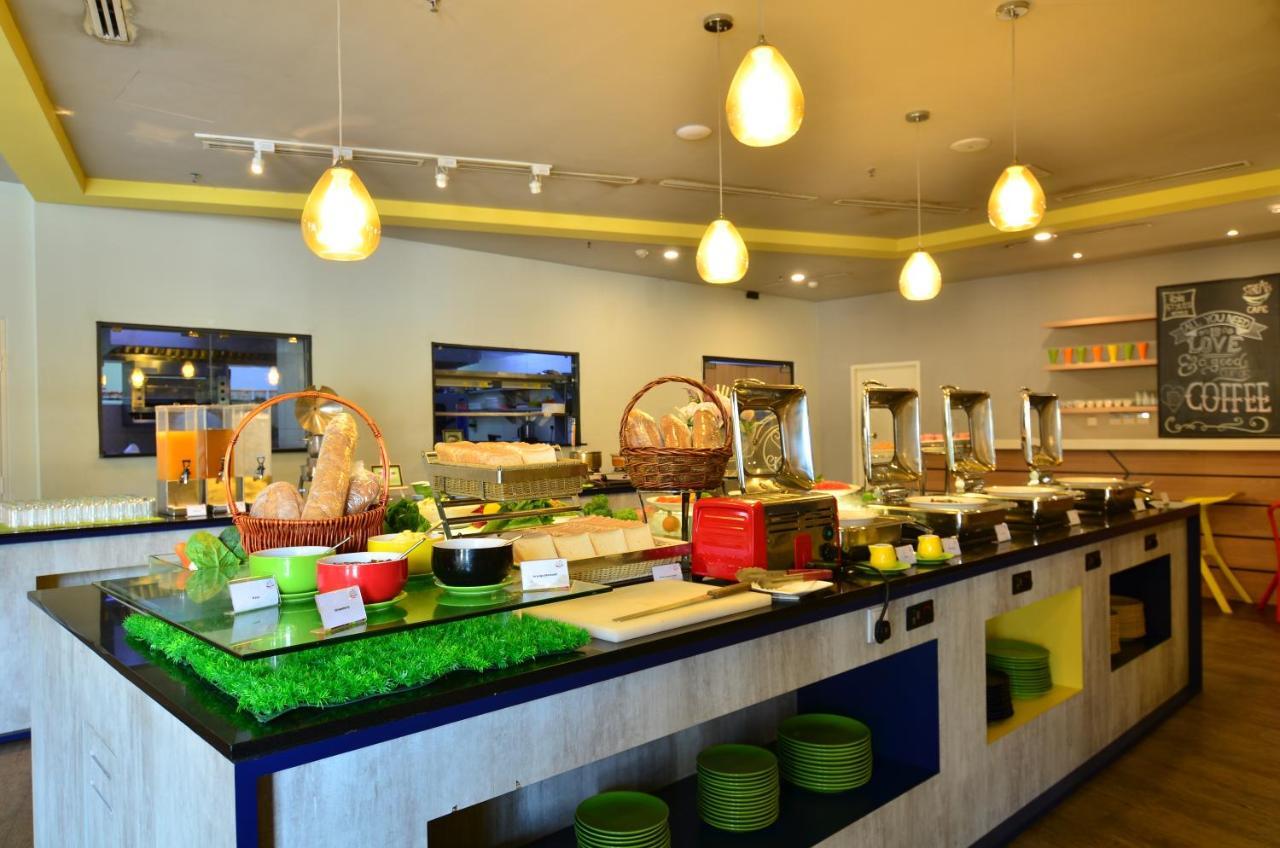 Hotel Ibis Styles Kuala Lumpur Sri Damansara Petaling Jaya Zewnętrze zdjęcie